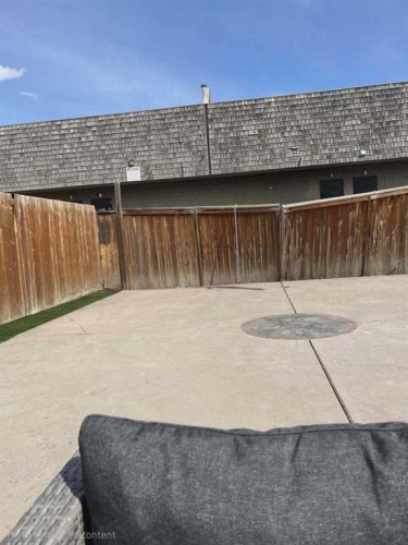 16 Cedarwood Rise Sw, Calgary, AB - Outdoor