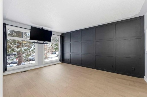 16 Cedarwood Rise Sw, Calgary, AB - Indoor Photo Showing Other Room