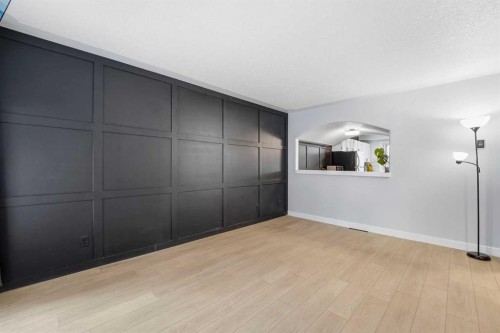 16 Cedarwood Rise Sw, Calgary, AB - Indoor Photo Showing Other Room