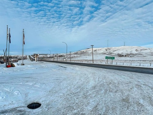 100 Morrison Road, Longview, AB 