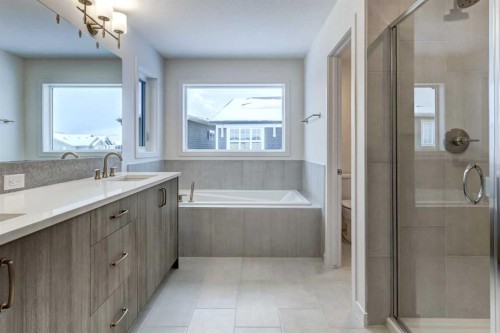 9 Magnolia Path Se, Calgary, AB - Indoor Photo Showing Bathroom