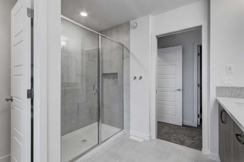 9 Magnolia Path Se, Calgary, AB - Indoor Photo Showing Bathroom