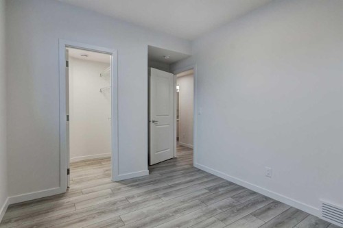 9 Magnolia Path Se, Calgary, AB - Indoor Photo Showing Other Room