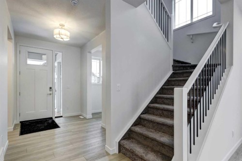 9 Magnolia Path Se, Calgary, AB - Indoor Photo Showing Other Room