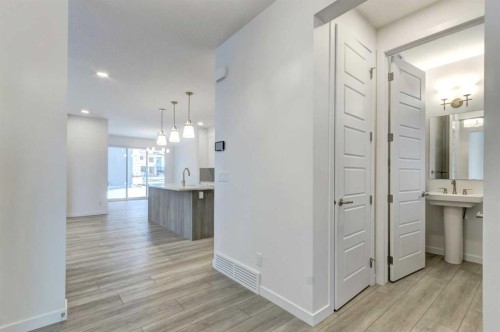 9 Magnolia Path Se, Calgary, AB - Indoor