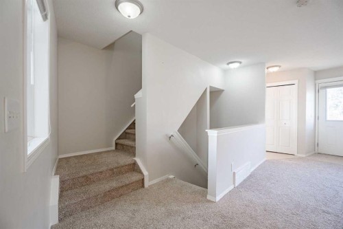122 Panamount Drive Nw, Calgary, AB - Indoor Photo Showing Other Room