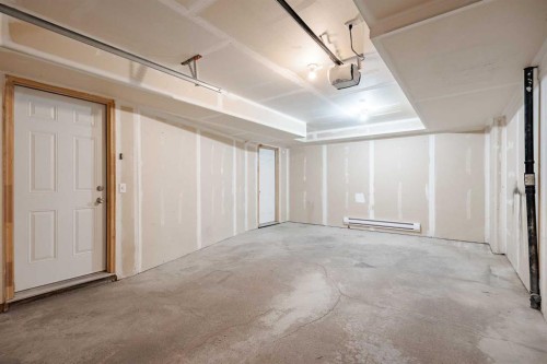 122 Panamount Drive Nw, Calgary, AB - Indoor