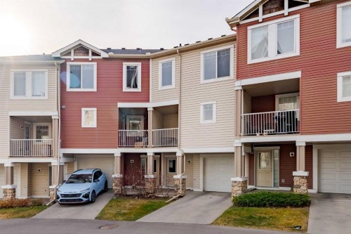 122 Panamount Drive Nw, Calgary, AB - Outdoor With Facade