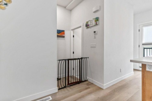 343 Sage Hill Rise Nw, Calgary, AB - Indoor Photo Showing Other Room