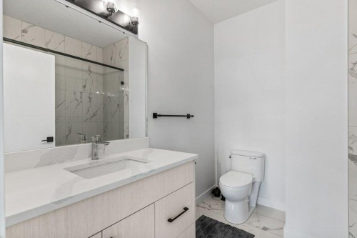 343 Sage Hill Rise Nw, Calgary, AB - Indoor Photo Showing Bathroom
