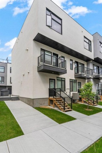 343 Sage Hill Rise Nw, Calgary, AB - Outdoor With Facade