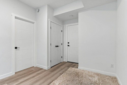 343 Sage Hill Rise Nw, Calgary, AB - Indoor Photo Showing Other Room