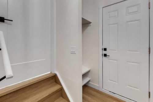 19 Cedargrove Place Sw, Calgary, AB - Indoor Photo Showing Other Room