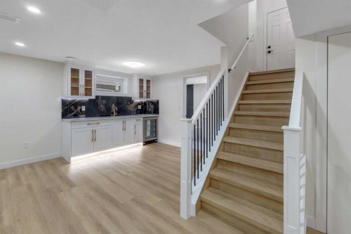 19 Cedargrove Place Sw, Calgary, AB - Indoor Photo Showing Other Room