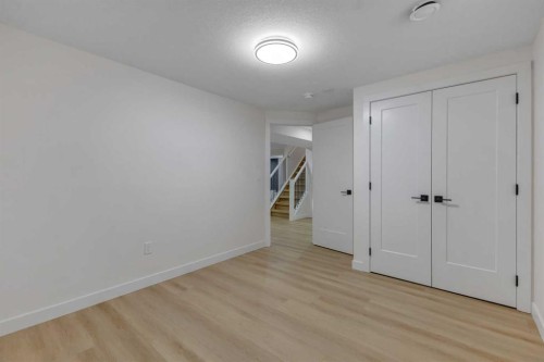 19 Cedargrove Place Sw, Calgary, AB - Indoor Photo Showing Other Room