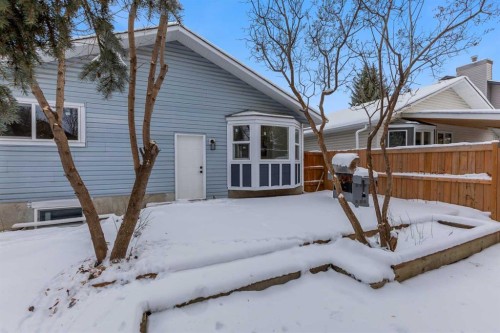 19 Cedargrove Place Sw, Calgary, AB - Outdoor