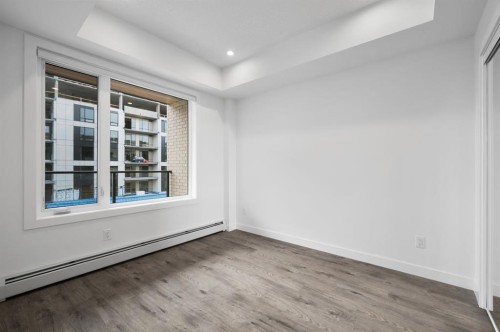402-8370 Broadcast Avenue Sw, Calgary, AB - Indoor Photo Showing Other Room