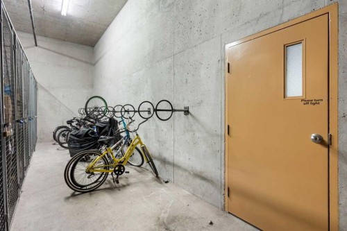 408-5115 Richard Road Sw, Calgary, AB - Indoor Photo Showing Other Room