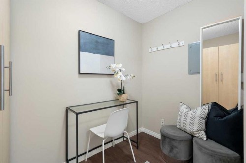 408-5115 Richard Road Sw, Calgary, AB - Indoor Photo Showing Other Room