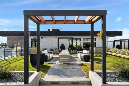 112-835 78 Street Sw, Calgary, AB - Outdoor