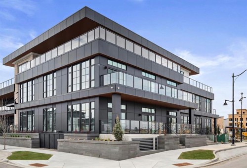 112-835 78 Street Sw, Calgary, AB - Outdoor