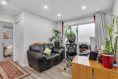 118 Bermuda Road Nw, Calgary, AB - Indoor