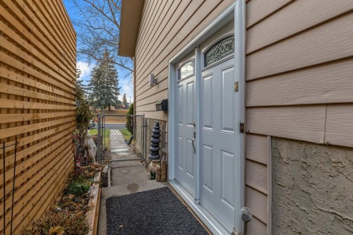 118 Bermuda Road Nw, Calgary, AB - Outdoor With Exterior