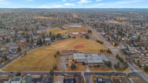 118 Bermuda Road Nw, Calgary, AB - Outdoor With View