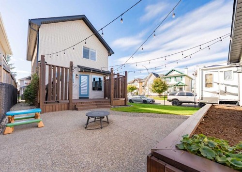 44 Cranberry Way Se, Calgary, AB - Outdoor With Exterior