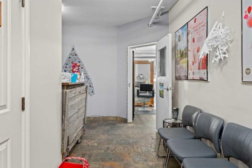 200-14 Crystalridge Drive, Okotoks, AB 