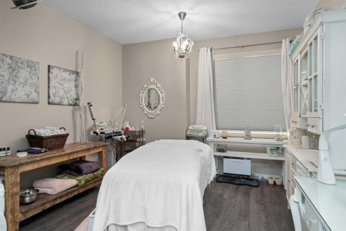 200-14 Crystalridge Drive, Okotoks, AB 