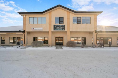 200-14 Crystalridge Drive, Okotoks, AB 