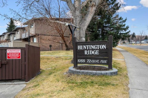 10-1055 72 Avenue Nw, Calgary, AB - Outdoor