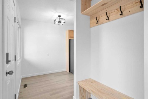 10-1055 72 Avenue Nw, Calgary, AB - Indoor Photo Showing Other Room