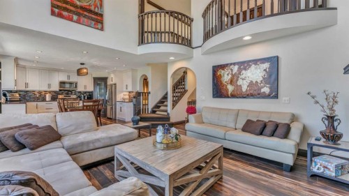 155 Coral Shores Landing Ne, Calgary, AB - Indoor Photo Showing Living Room