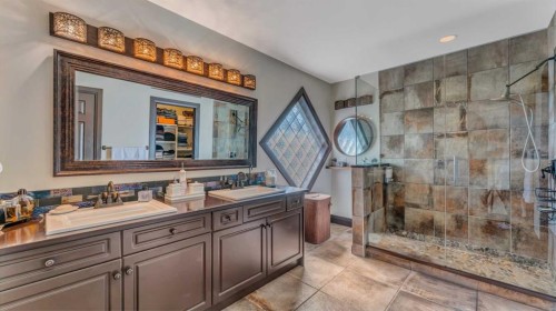 155 Coral Shores Landing Ne, Calgary, AB - Indoor Photo Showing Bathroom