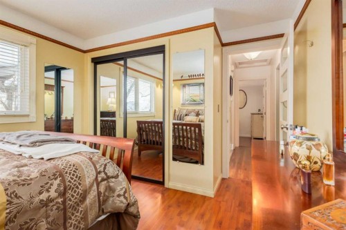 21 Midridge Green Se, Calgary, AB - Indoor Photo Showing Bedroom