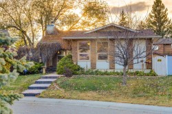 21 Midridge Green SE Calgary, AB T2X 1C9