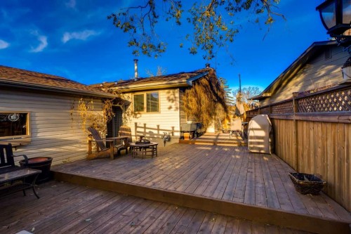 21 Midridge Green Se, Calgary, AB - Outdoor With Deck Patio Veranda With Exterior