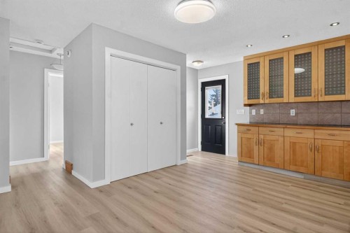 159 Pinecliff Way Ne, Calgary, AB - Indoor