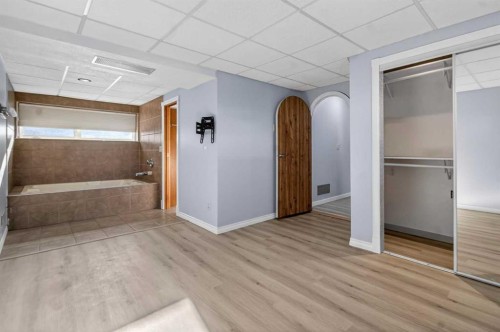 159 Pinecliff Way Ne, Calgary, AB - Indoor Photo Showing Other Room