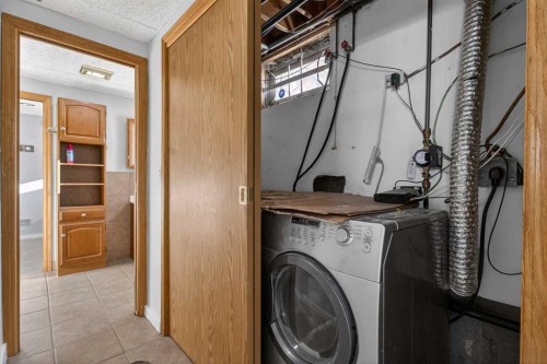 159 Pinecliff Way Ne, Calgary, AB - Indoor Photo Showing Laundry Room