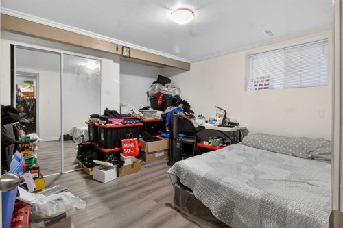 6723 23 Avenue Ne, Calgary, AB - Indoor Photo Showing Bedroom