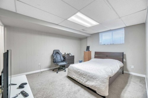 19 Castlepark Way Ne, Calgary, AB - Indoor