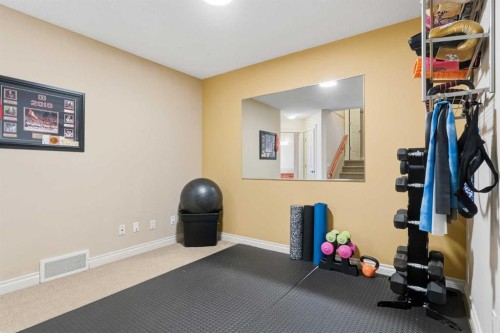 45 Somme Boulevard Sw, Calgary, AB - Indoor