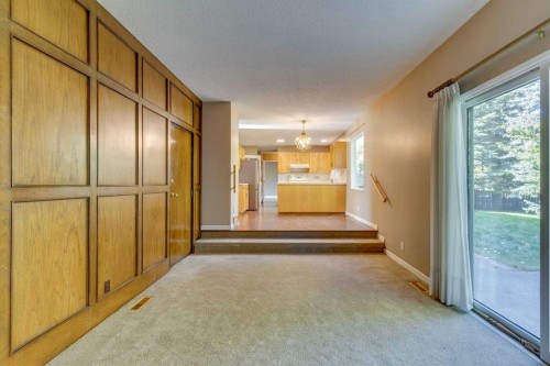 1257 Varsity Estates Road Nw, Calgary, AB - Indoor Photo Showing Other Room