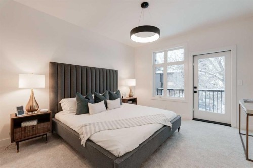 2810 35 Street Sw, Calgary, AB - Indoor Photo Showing Bedroom
