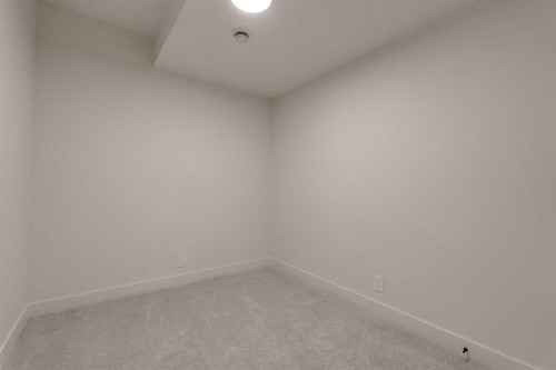 2810 35 Street Sw, Calgary, AB - Indoor Photo Showing Other Room