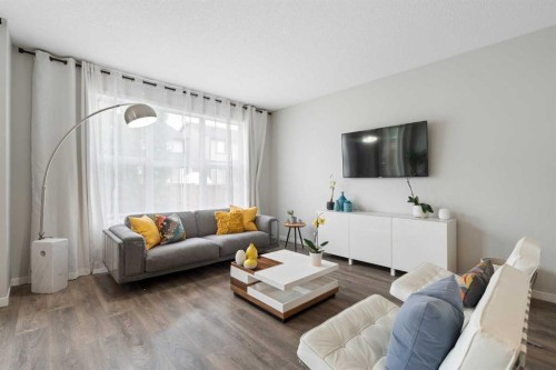 68 Masters Street Se, Calgary, AB - Indoor Photo Showing Living Room