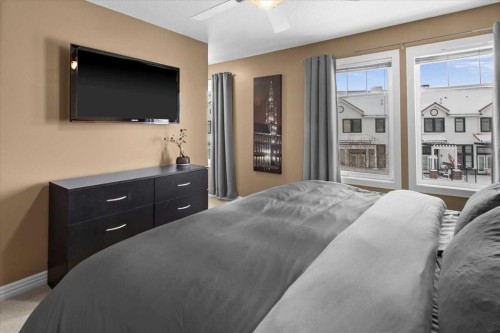 8910 Royal Oak Way Nw, Calgary, AB - Indoor Photo Showing Bedroom